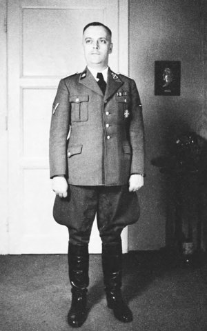 Arthur Liebehenschel (1901-1948), 1934 Adjutant des Kommandanten Walter Gerlach im Columbia-Haus, später Kommandant von Auschwitz und Lublin-Majdanek